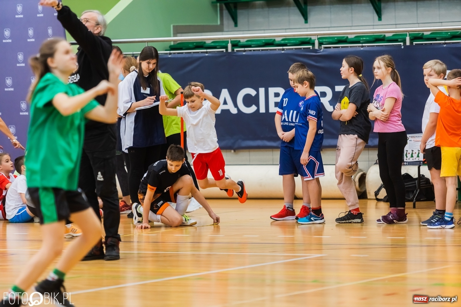 Zdjęcie w galerii na portalu naszraciborz.pl: Festiwal Sportu z SP 18 w hali przy Łąkowej [FOTO i WIDEO] wiadomości z regionu