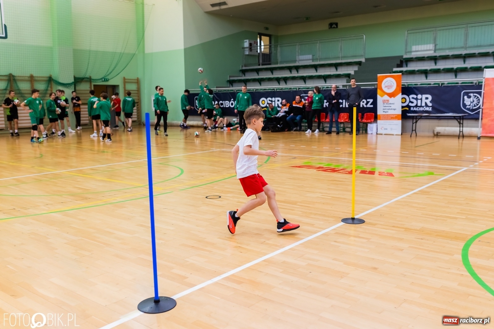 Zdjęcie w galerii na portalu naszraciborz.pl: Festiwal Sportu z SP 18 w hali przy Łąkowej [FOTO i WIDEO] wiadomości z regionu