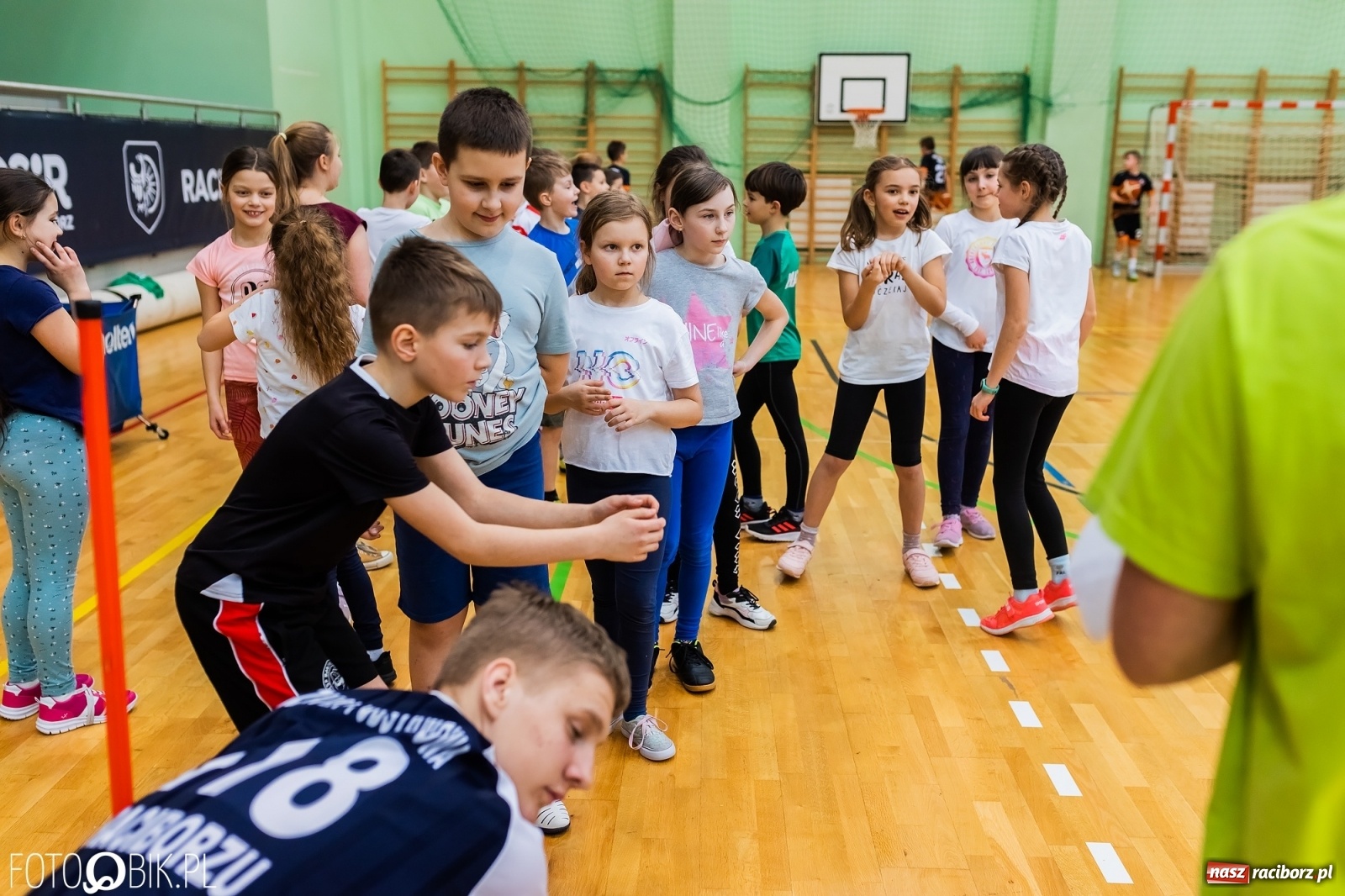 Zdjęcie w galerii na portalu naszraciborz.pl: Festiwal Sportu z SP 18 w hali przy Łąkowej [FOTO i WIDEO] wiadomości z regionu