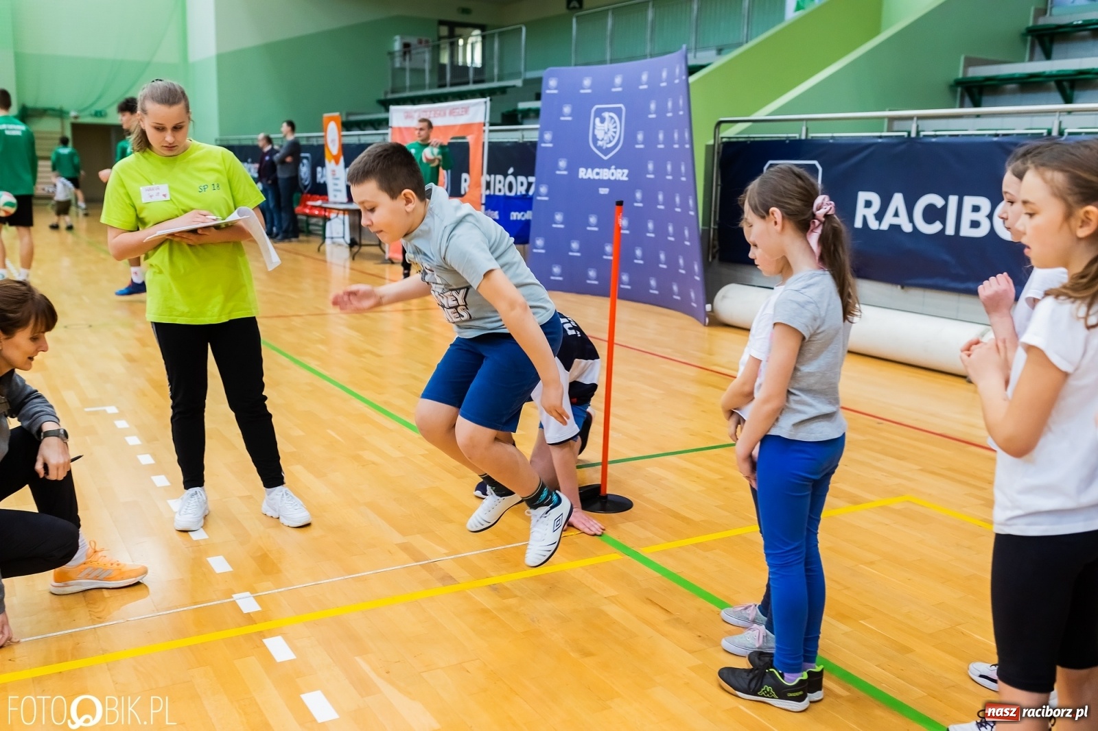 Zdjęcie w galerii na portalu naszraciborz.pl: Festiwal Sportu z SP 18 w hali przy Łąkowej [FOTO i WIDEO] wiadomości z regionu