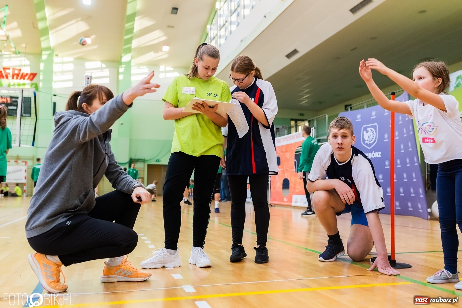 Zdjęcie w galerii na portalu naszraciborz.pl: Festiwal Sportu z SP 18 w hali przy Łąkowej [FOTO i WIDEO] wiadomości z regionu