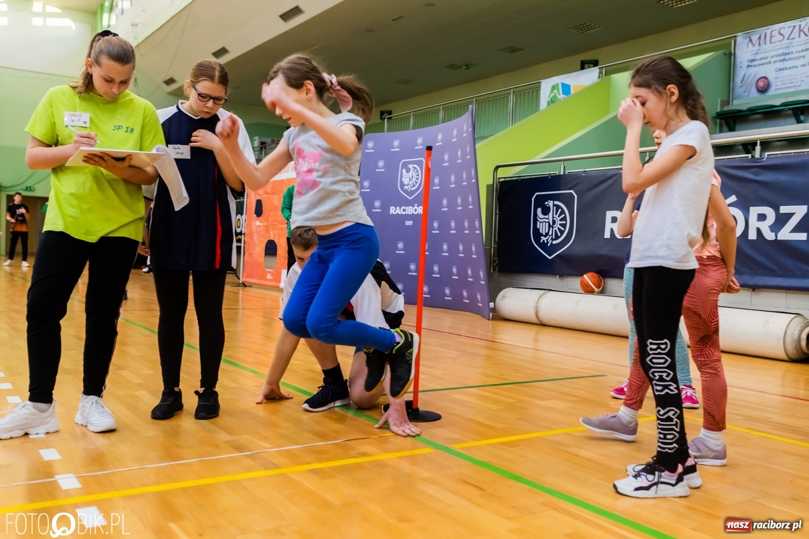 Zdjęcie w galerii na portalu naszraciborz.pl: Festiwal Sportu z SP 18 w hali przy Łąkowej [FOTO i WIDEO] wiadomości z regionu