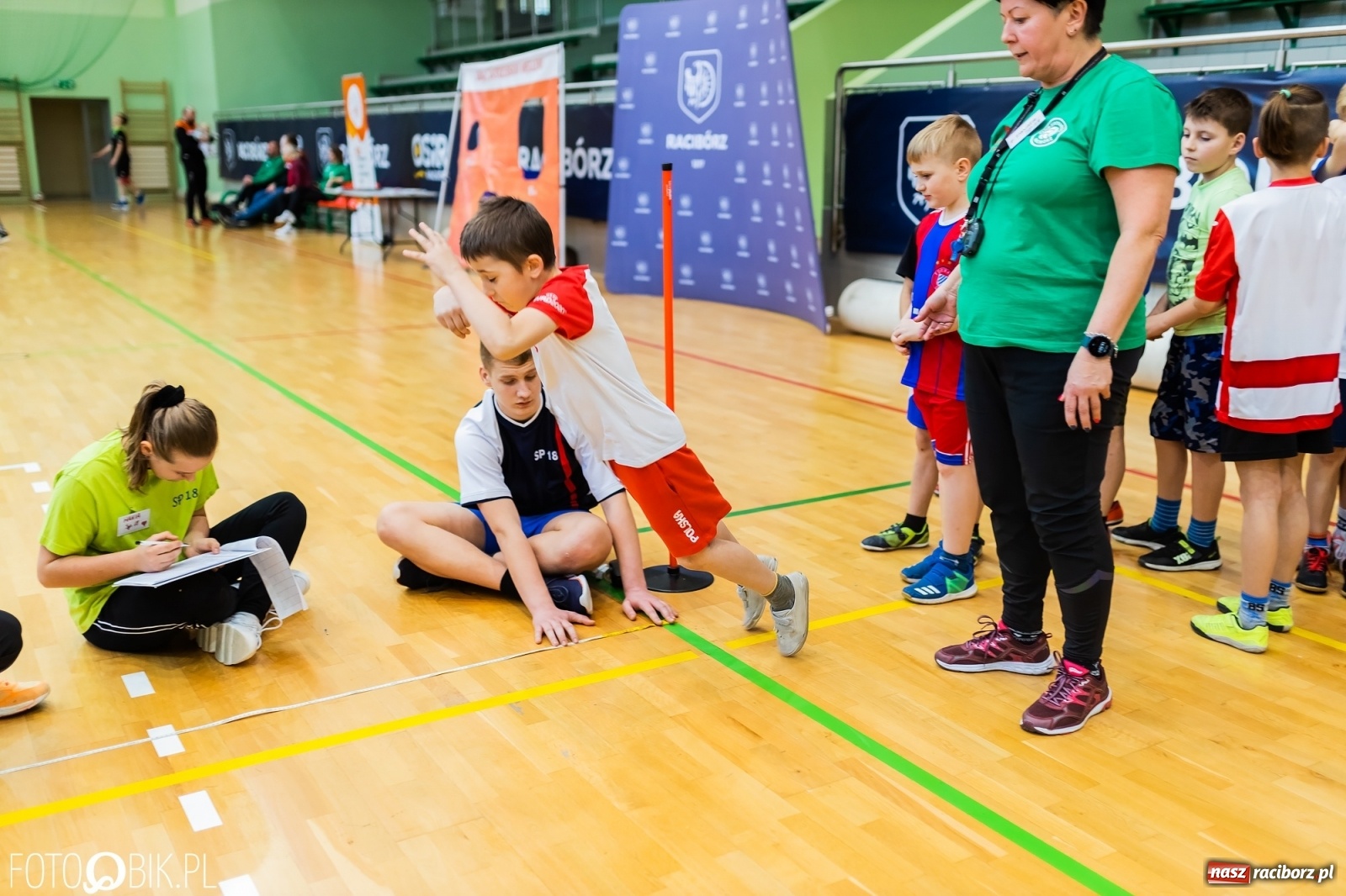 Zdjęcie w galerii na portalu naszraciborz.pl: Festiwal Sportu z SP 18 w hali przy Łąkowej [FOTO i WIDEO] wiadomości z regionu
