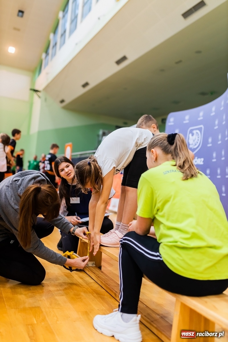 Zdjęcie w galerii na portalu naszraciborz.pl: Festiwal Sportu z SP 18 w hali przy Łąkowej [FOTO i WIDEO] wiadomości z regionu