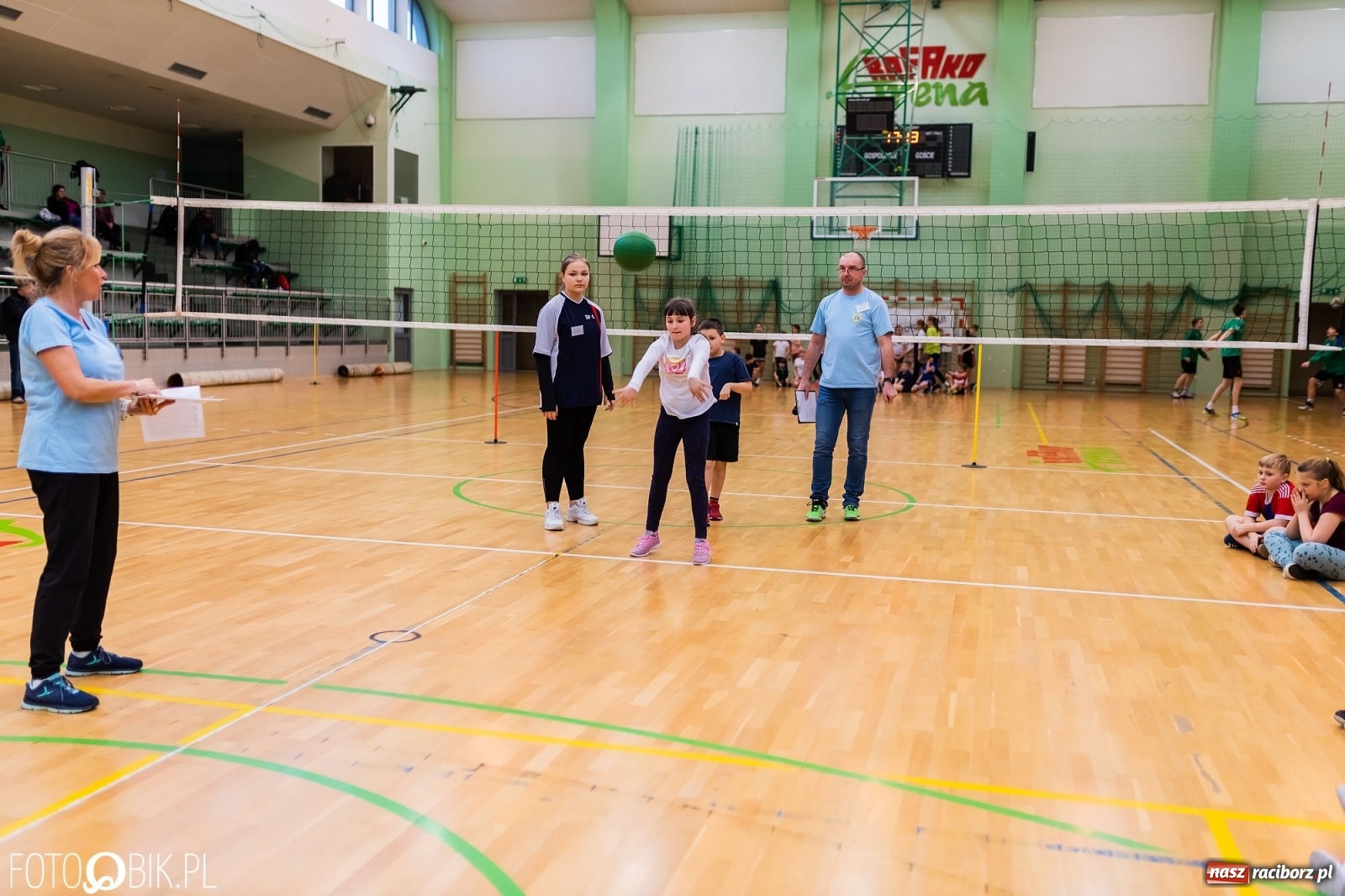 Zdjęcie w galerii na portalu naszraciborz.pl: Festiwal Sportu z SP 18 w hali przy Łąkowej [FOTO i WIDEO] wiadomości z regionu