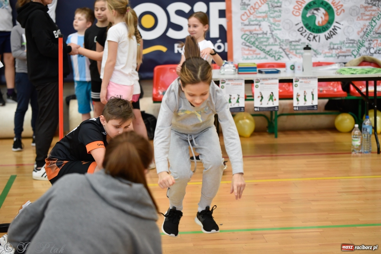 Zdjęcie w galerii na portalu naszraciborz.pl: Festiwal Sportu z SP 18 w hali przy Łąkowej [FOTO i WIDEO] wiadomości z regionu