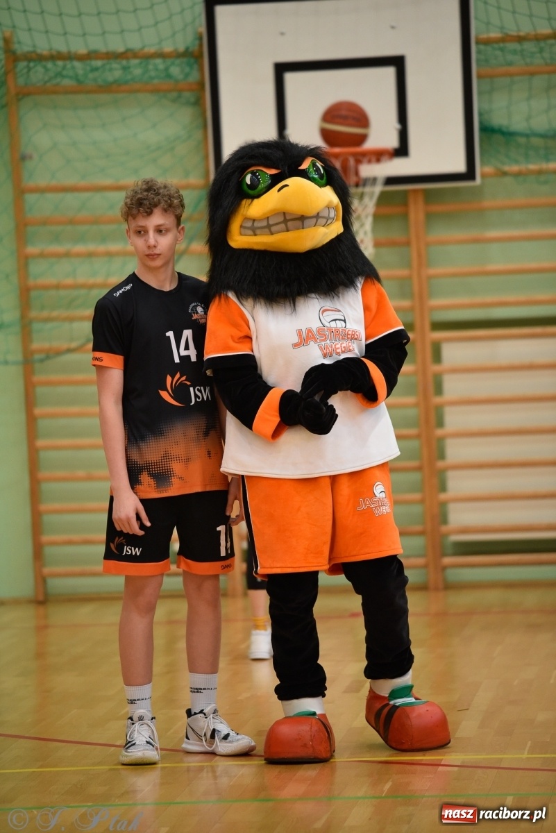 Zdjęcie w galerii na portalu naszraciborz.pl: Festiwal Sportu z SP 18 w hali przy Łąkowej [FOTO i WIDEO] wiadomości z regionu