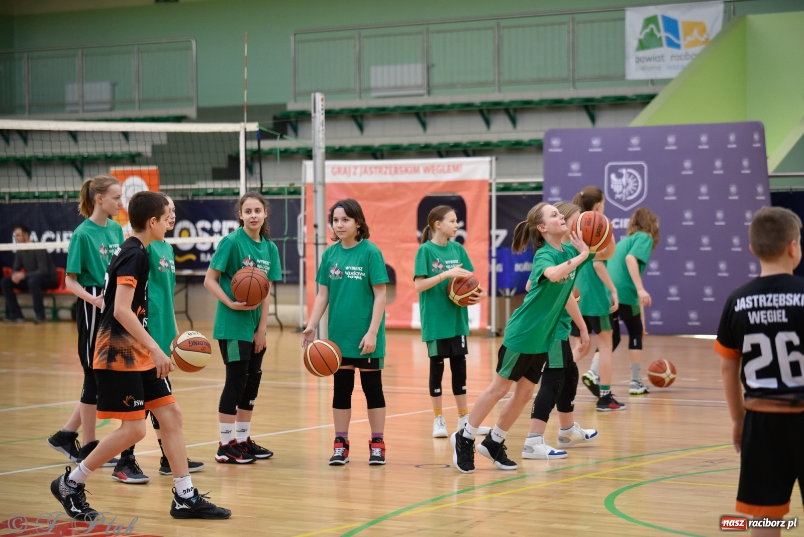 Zdjęcie w galerii na portalu naszraciborz.pl: Festiwal Sportu z SP 18 w hali przy Łąkowej [FOTO i WIDEO] wiadomości z regionu