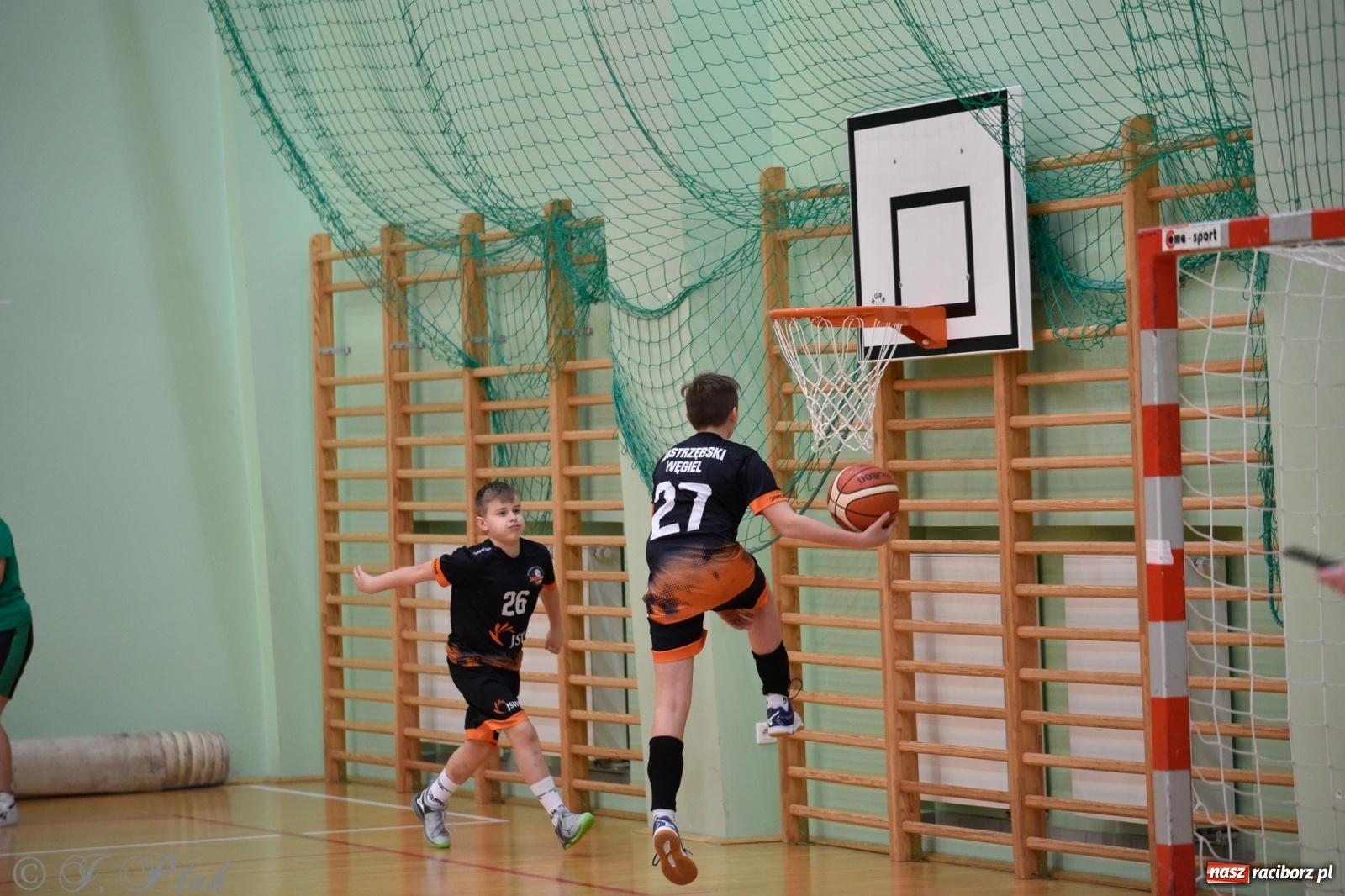 Zdjęcie w galerii na portalu naszraciborz.pl: Festiwal Sportu z SP 18 w hali przy Łąkowej [FOTO i WIDEO] wiadomości z regionu