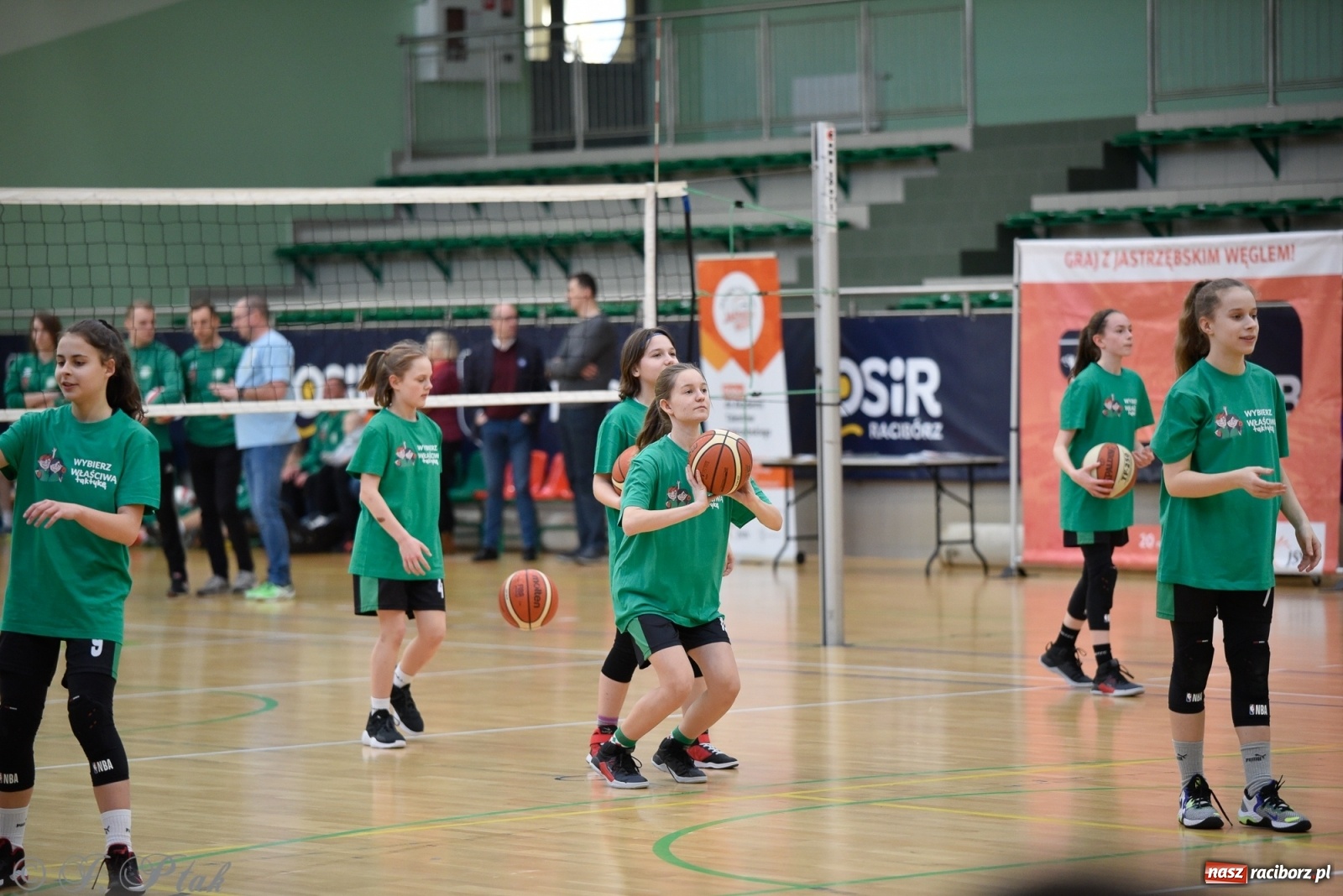 Zdjęcie w galerii na portalu naszraciborz.pl: Festiwal Sportu z SP 18 w hali przy Łąkowej [FOTO i WIDEO] wiadomości z regionu