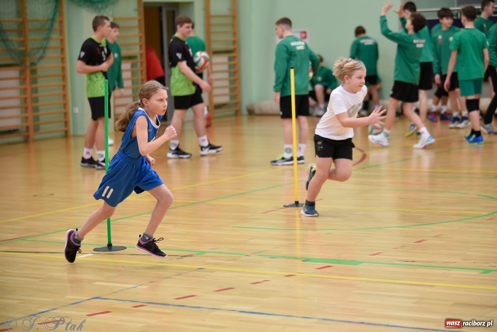 Zdjęcie w galerii na portalu naszraciborz.pl: Festiwal Sportu z SP 18 w hali przy Łąkowej [FOTO i WIDEO] wiadomości z regionu