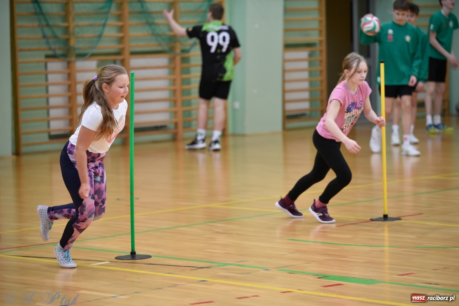 Zdjęcie w galerii na portalu naszraciborz.pl: Festiwal Sportu z SP 18 w hali przy Łąkowej [FOTO i WIDEO] wiadomości z regionu