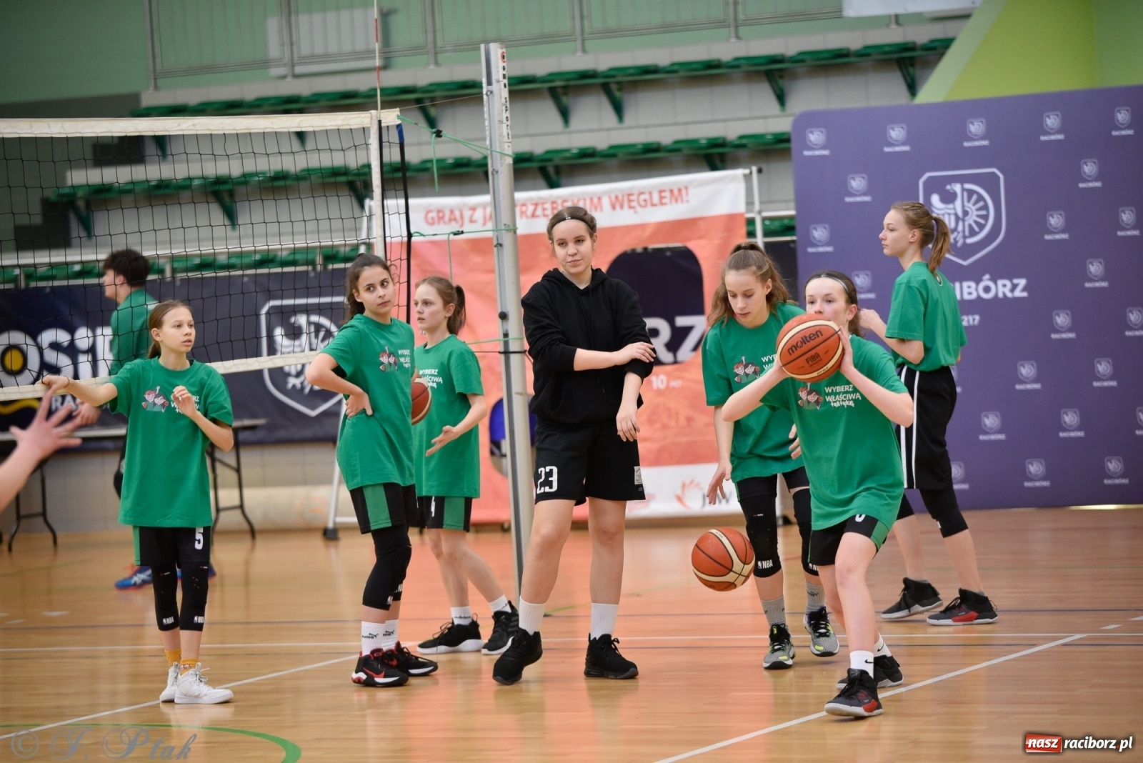 Zdjęcie w galerii na portalu naszraciborz.pl: Festiwal Sportu z SP 18 w hali przy Łąkowej [FOTO i WIDEO] wiadomości z regionu