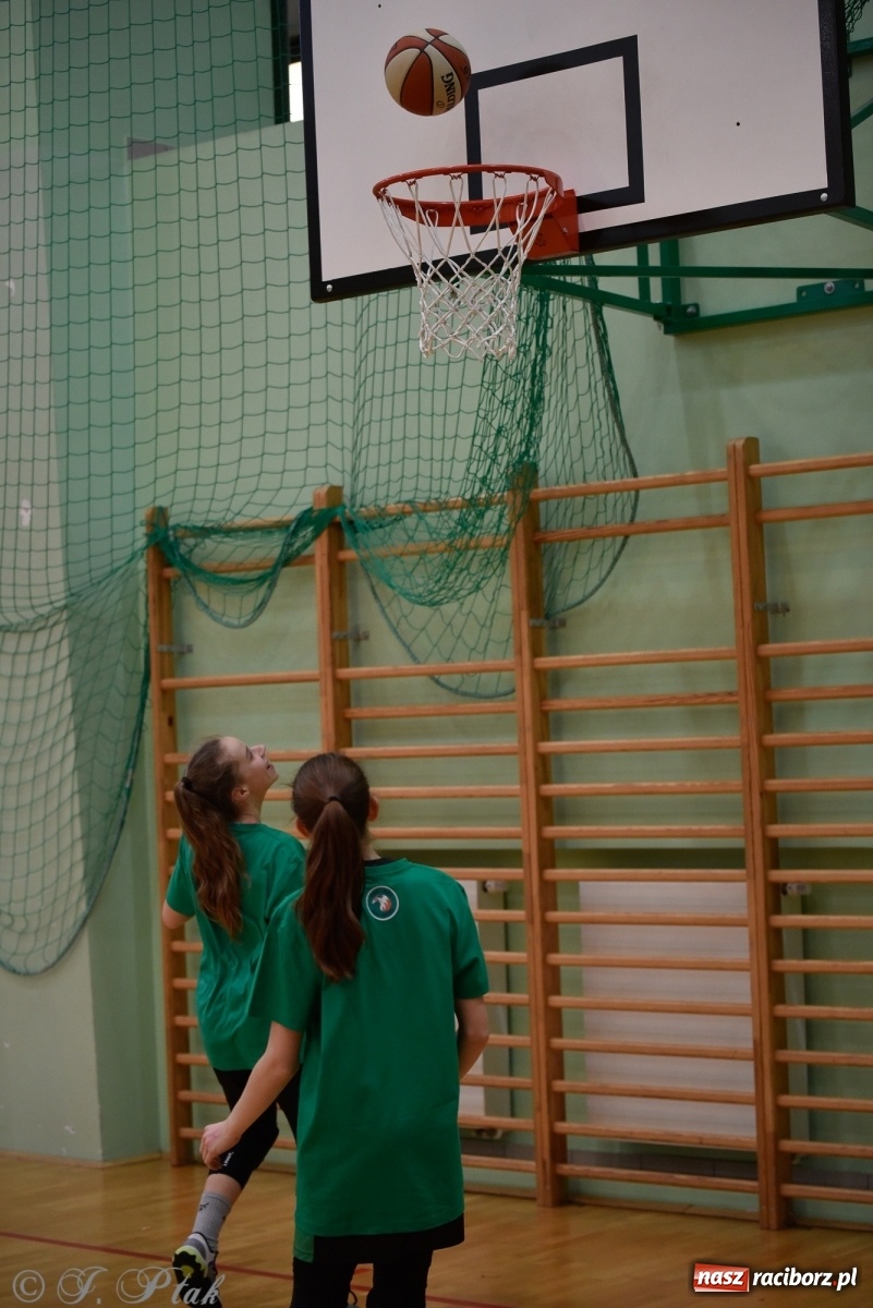 Zdjęcie w galerii na portalu naszraciborz.pl: Festiwal Sportu z SP 18 w hali przy Łąkowej [FOTO i WIDEO] wiadomości z regionu