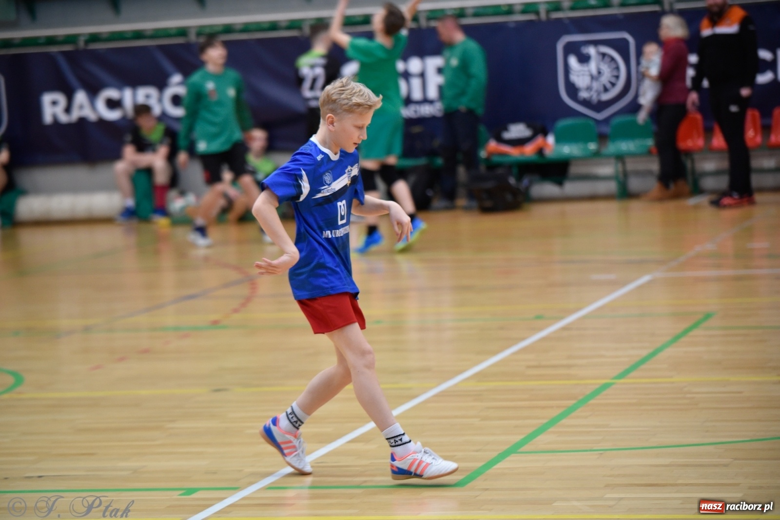 Zdjęcie w galerii na portalu naszraciborz.pl: Festiwal Sportu z SP 18 w hali przy Łąkowej [FOTO i WIDEO] wiadomości z regionu