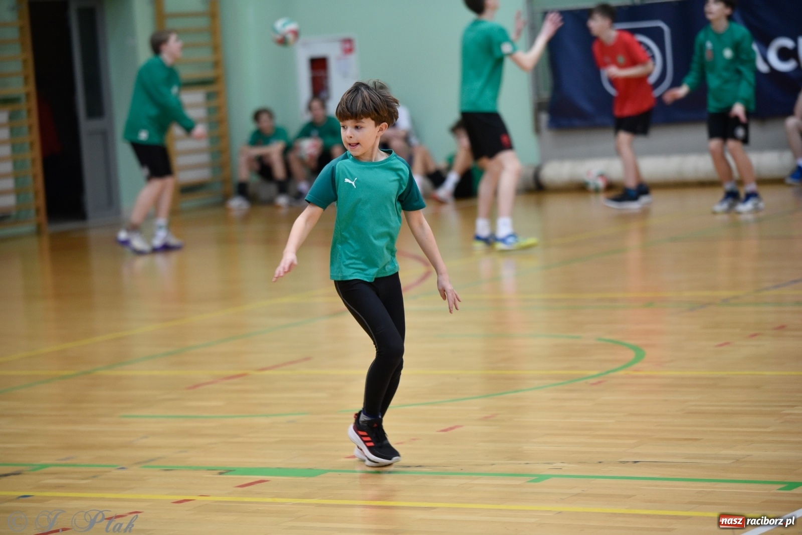 Zdjęcie w galerii na portalu naszraciborz.pl: Festiwal Sportu z SP 18 w hali przy Łąkowej [FOTO i WIDEO] wiadomości z regionu