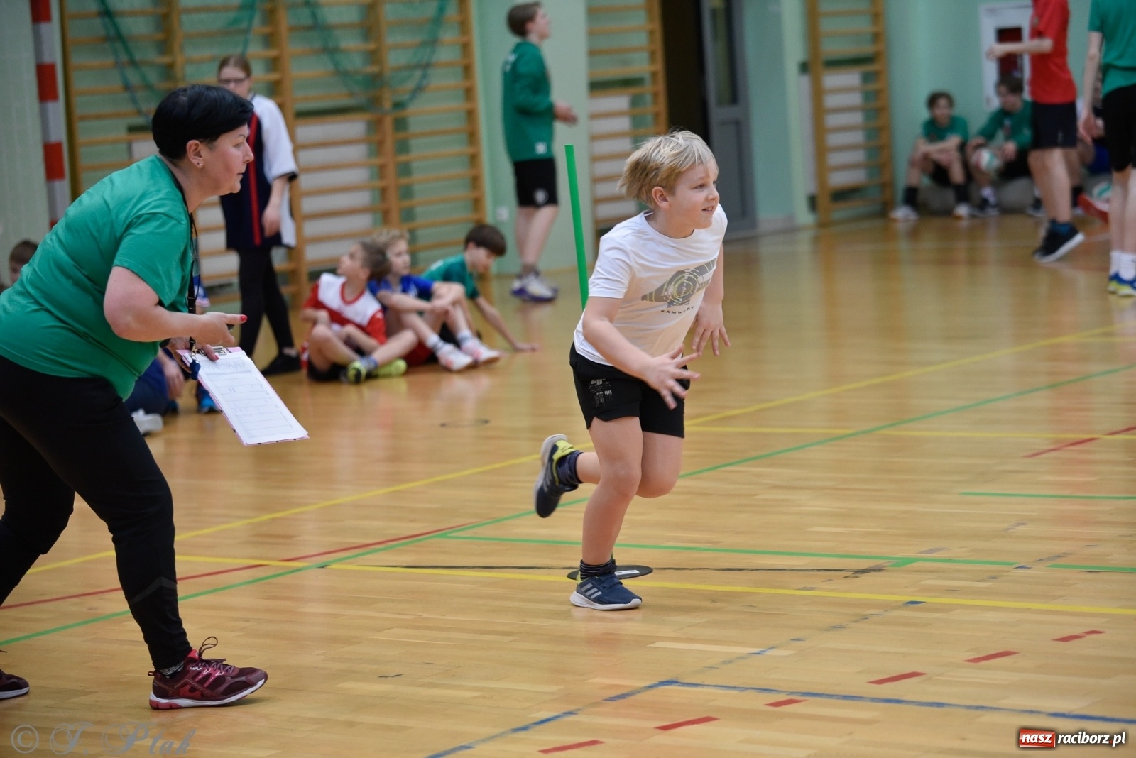 Zdjęcie w galerii na portalu naszraciborz.pl: Festiwal Sportu z SP 18 w hali przy Łąkowej [FOTO i WIDEO] wiadomości z regionu