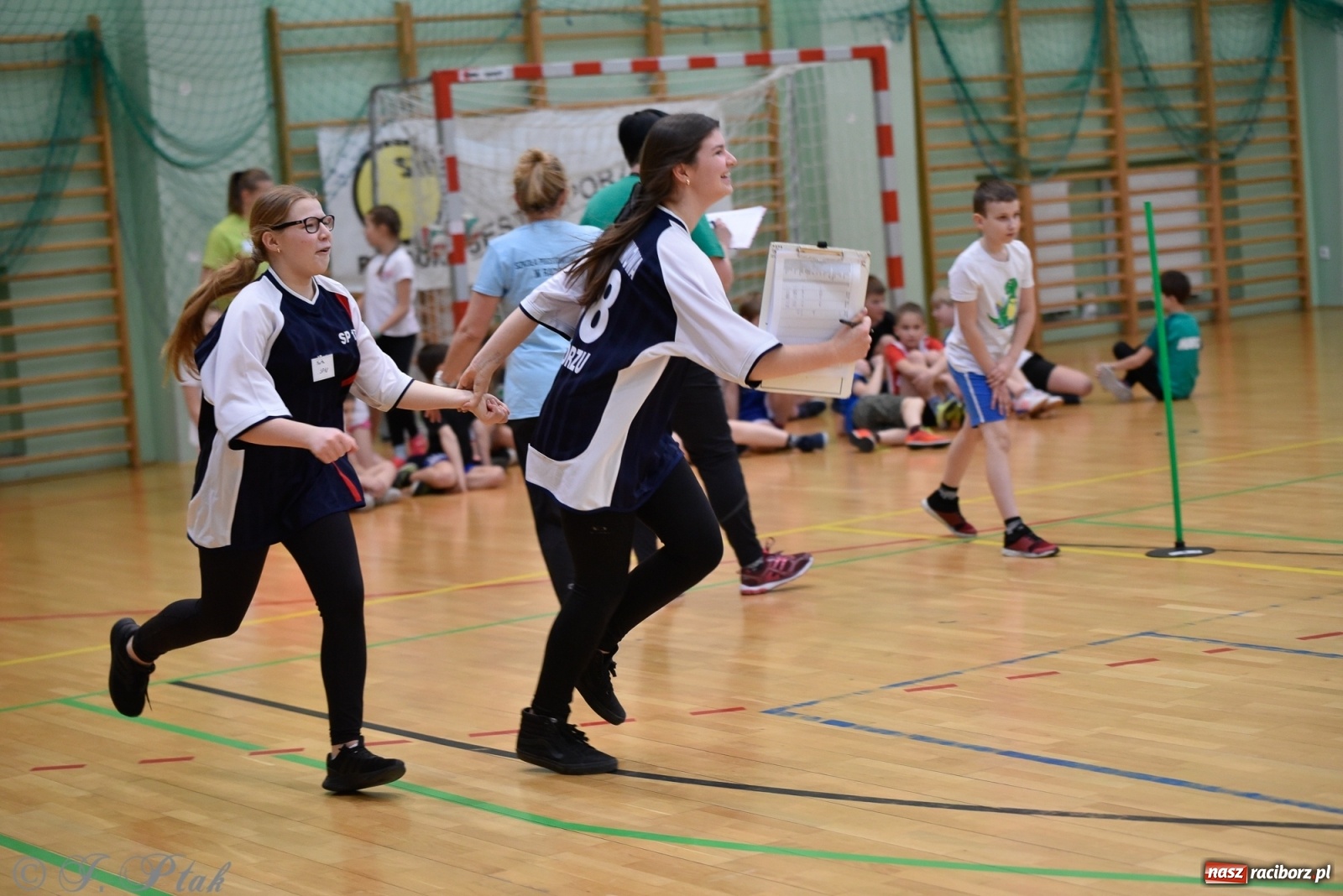 Zdjęcie w galerii na portalu naszraciborz.pl: Festiwal Sportu z SP 18 w hali przy Łąkowej [FOTO i WIDEO] wiadomości z regionu