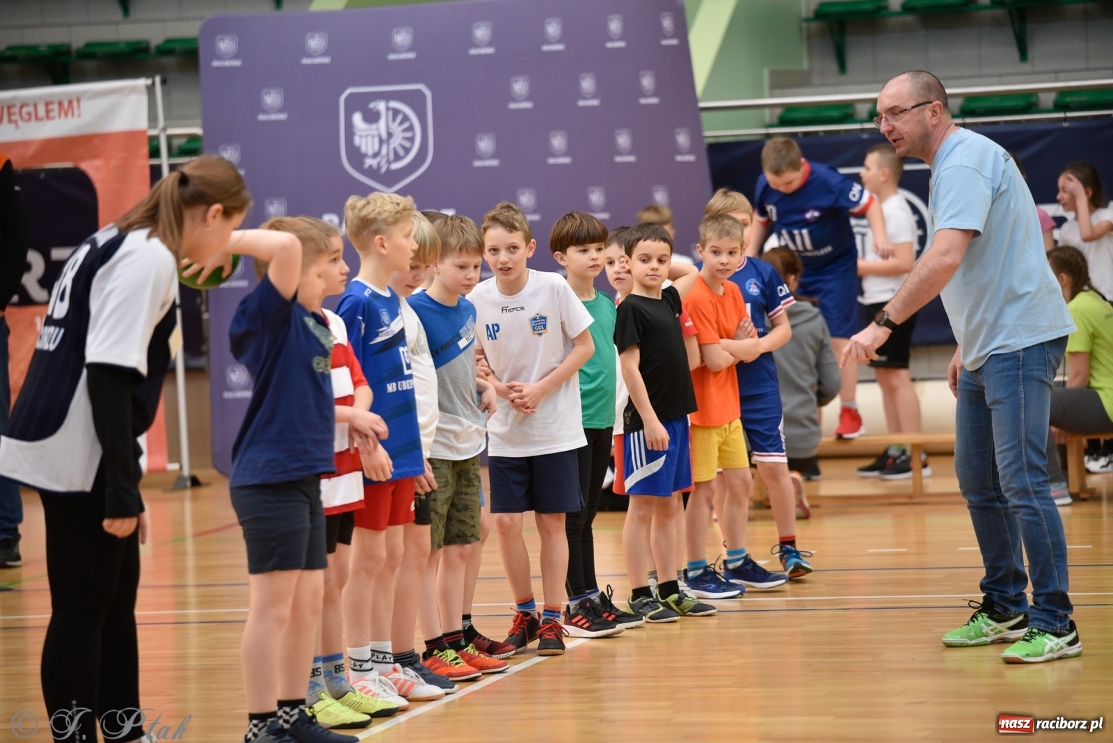 Zdjęcie w galerii na portalu naszraciborz.pl: Festiwal Sportu z SP 18 w hali przy Łąkowej [FOTO i WIDEO] wiadomości z regionu