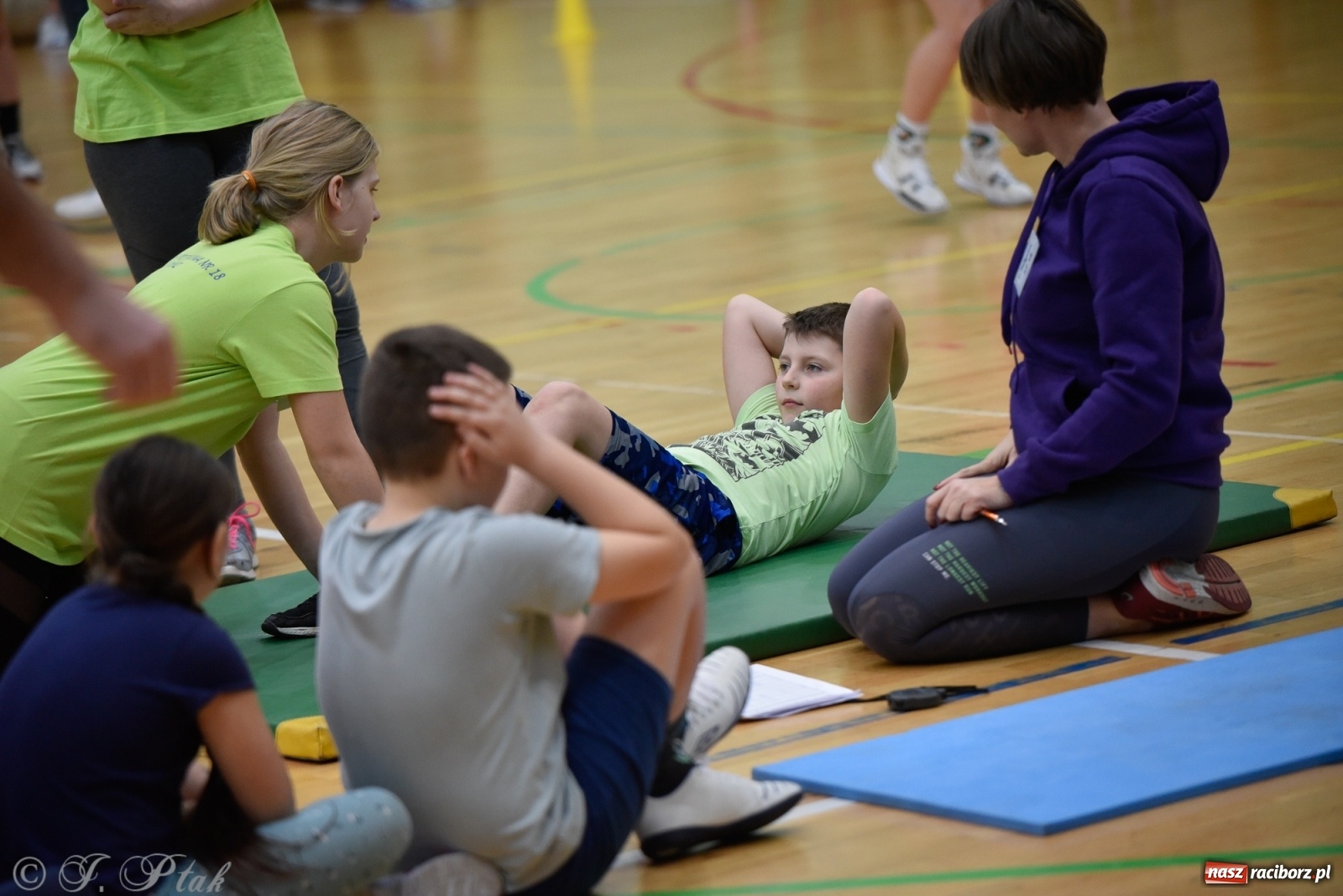 Zdjęcie w galerii na portalu naszraciborz.pl: Festiwal Sportu z SP 18 w hali przy Łąkowej [FOTO i WIDEO] wiadomości z regionu