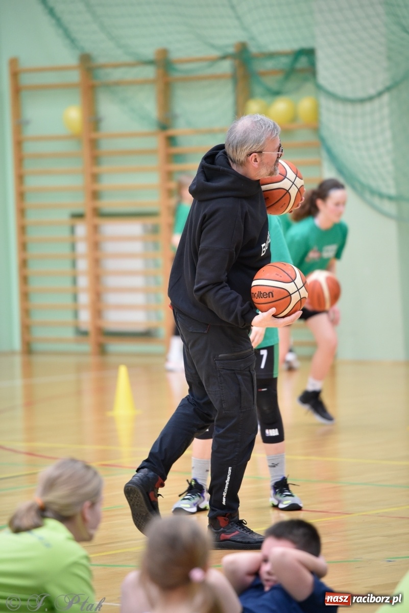 Zdjęcie w galerii na portalu naszraciborz.pl: Festiwal Sportu z SP 18 w hali przy Łąkowej [FOTO i WIDEO] wiadomości z regionu