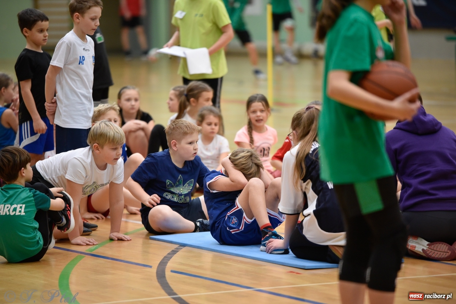 Zdjęcie w galerii na portalu naszraciborz.pl: Festiwal Sportu z SP 18 w hali przy Łąkowej [FOTO i WIDEO] wiadomości z regionu