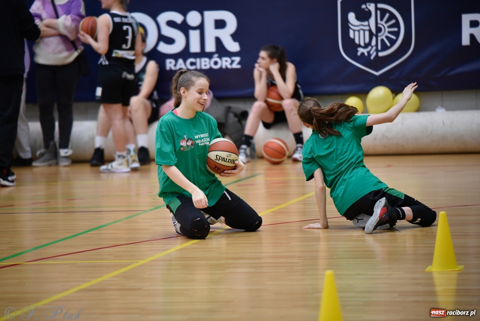 Zdjęcie w galerii na portalu naszraciborz.pl: Festiwal Sportu z SP 18 w hali przy Łąkowej [FOTO i WIDEO] wiadomości z regionu