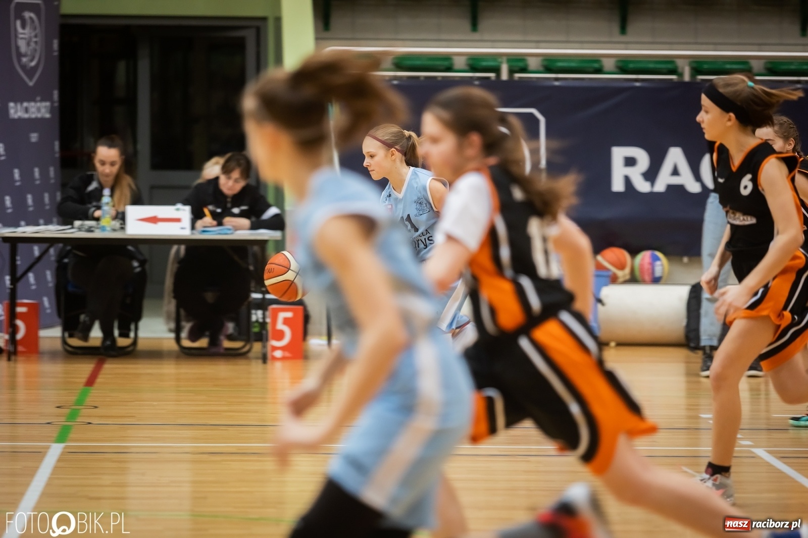 Zdjęcie w galerii na portalu naszraciborz.pl: Koszykówka. Wisła górą w Raciborzu [FOTO i WIDEO] wiadomości z regionu