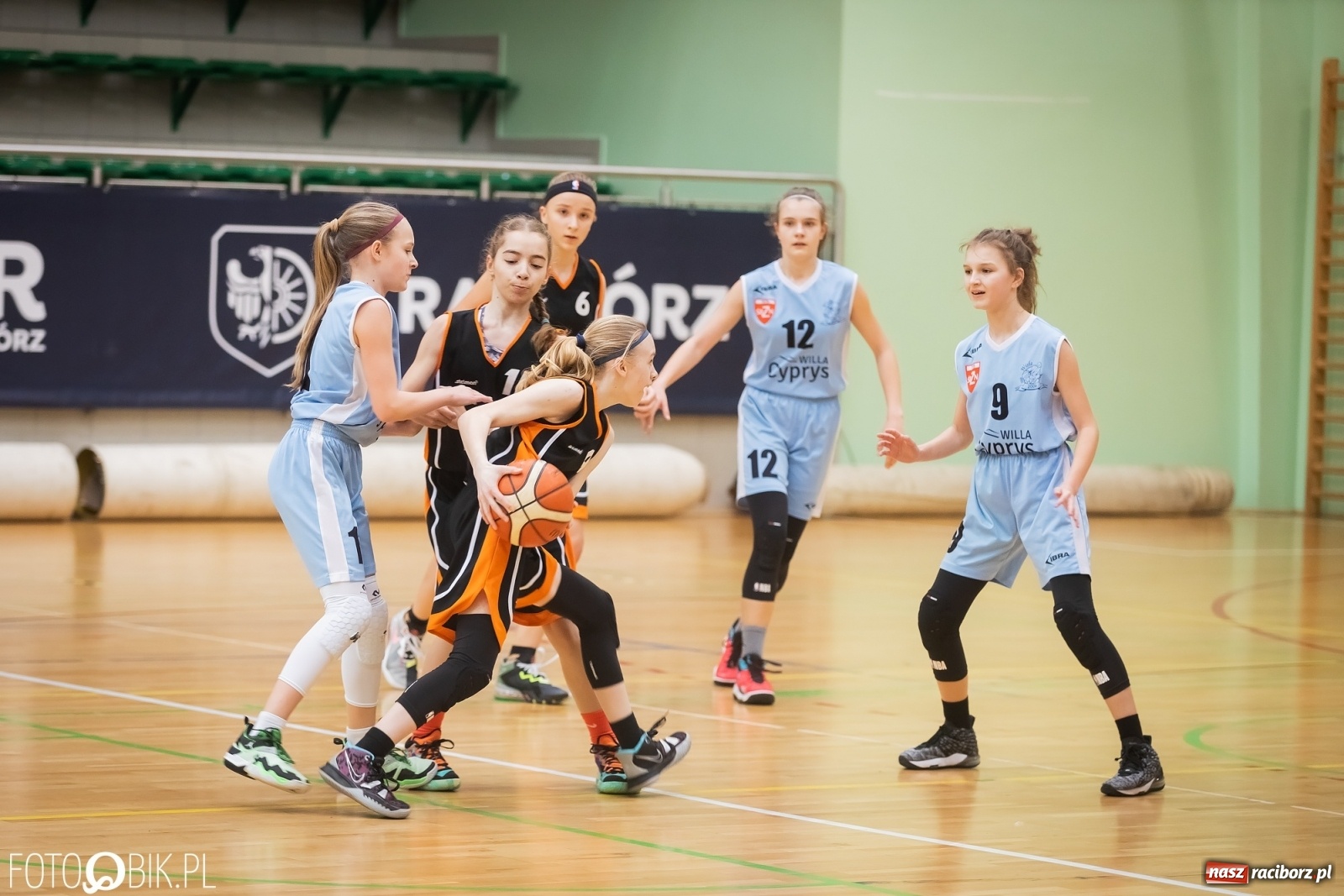 Zdjęcie w galerii na portalu naszraciborz.pl: Koszykówka. Wisła górą w Raciborzu [FOTO i WIDEO] wiadomości z regionu