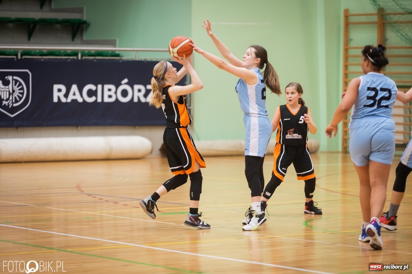 Zdjęcie w galerii na portalu naszraciborz.pl: Koszykówka. Wisła górą w Raciborzu [FOTO i WIDEO] wiadomości z regionu