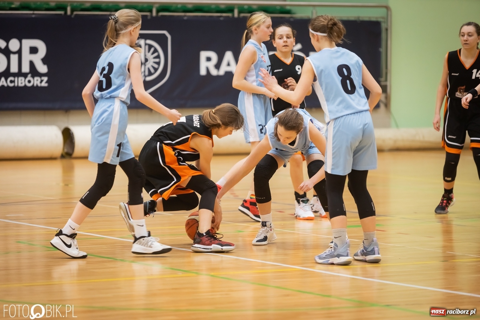 Zdjęcie w galerii na portalu naszraciborz.pl: Koszykówka. Wisła górą w Raciborzu [FOTO i WIDEO] wiadomości z regionu