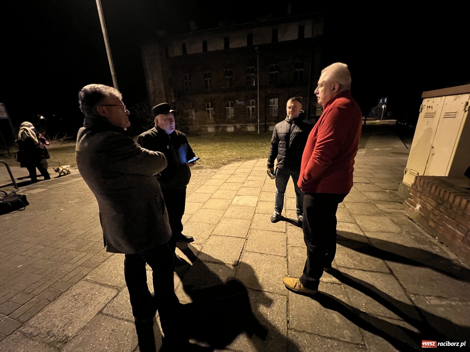 Zdjęcie w galerii na portalu naszraciborz.pl: Całodobowe dyżury na dworcu w Chałupkach, bo Ukraińcy wysiadają tu... przez pomyłkę wiadomości z regionu