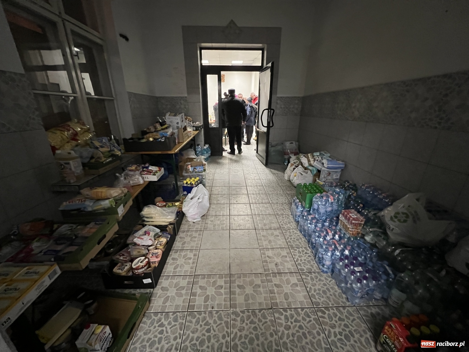 Zdjęcie w galerii na portalu naszraciborz.pl: Całodobowe dyżury na dworcu w Chałupkach, bo Ukraińcy wysiadają tu... przez pomyłkę wiadomości z regionu