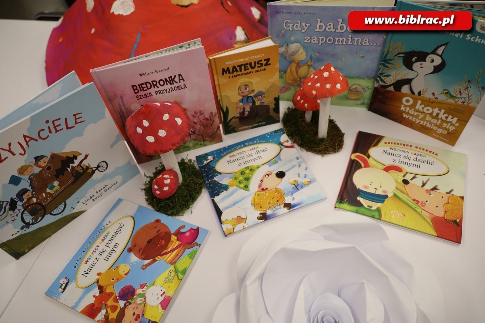 Zdjęcie w galerii na portalu naszraciborz.pl: Nowości z raciborskiej bibliotecznej półki wiadomości z regionu