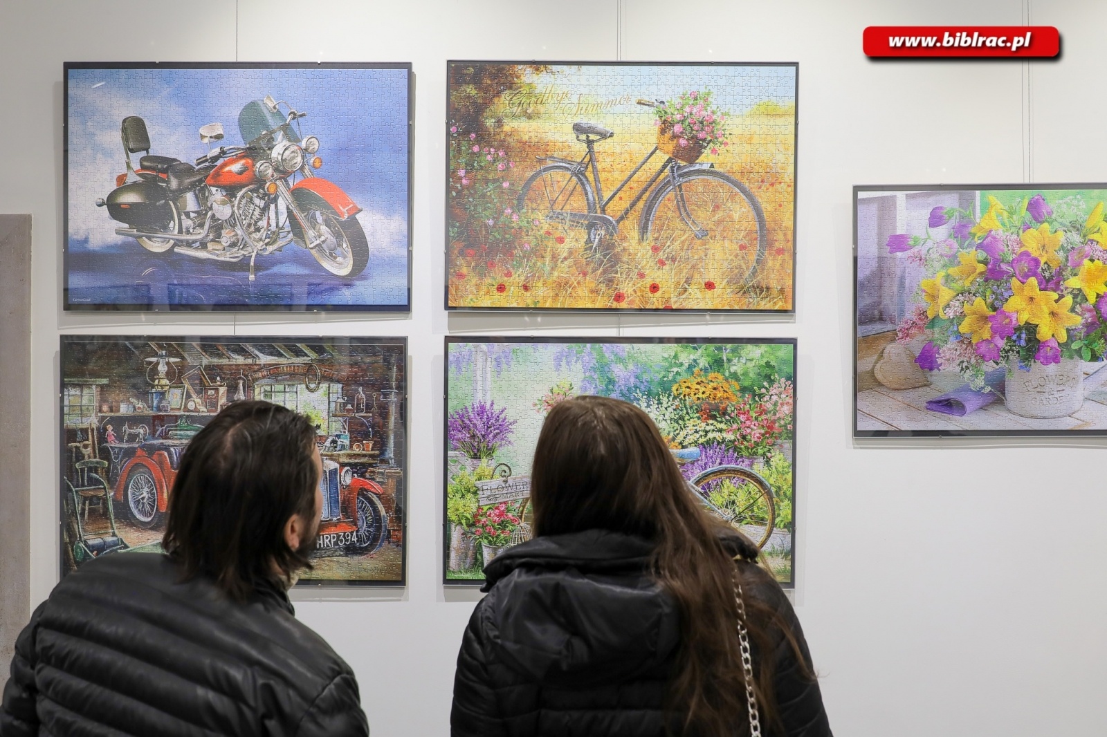Zdjęcie w galerii na portalu naszraciborz.pl: Sztuka z puzzli. W bibliotece odbył się wernisaż wystawy Jana Świerczka wiadomości z regionu