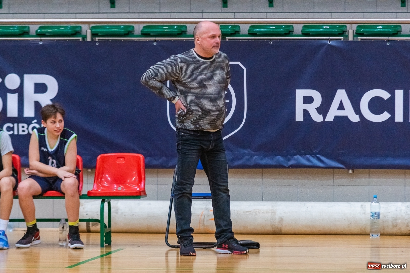 Zdjęcie w galerii na portalu naszraciborz.pl: Koszykarski dreszczowiec w Arenie Rafako z happy endem [FOTO i WIDEO] wiadomości z regionu