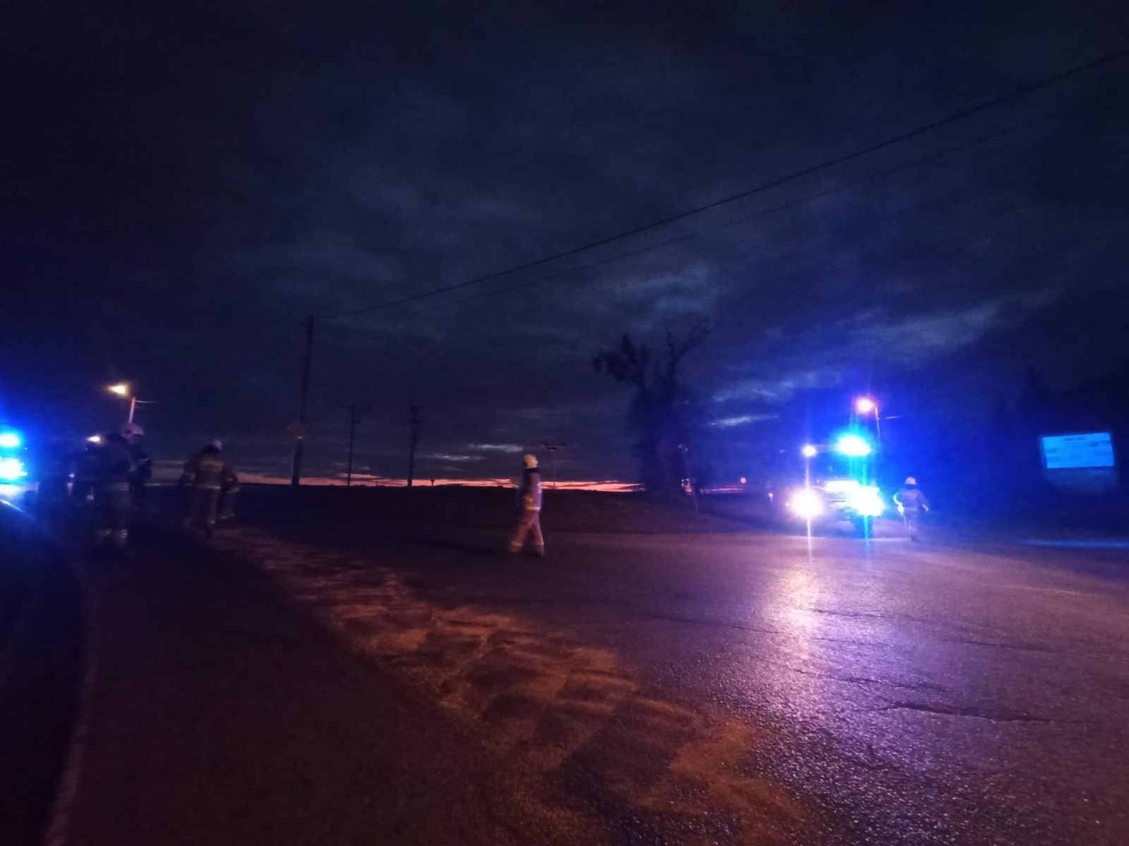 Zdjęcie w galerii na portalu naszraciborz.pl: Raport 998. Wyciek gazu przy Różyckiego. Plama w Pawłowie wiadomości z regionu