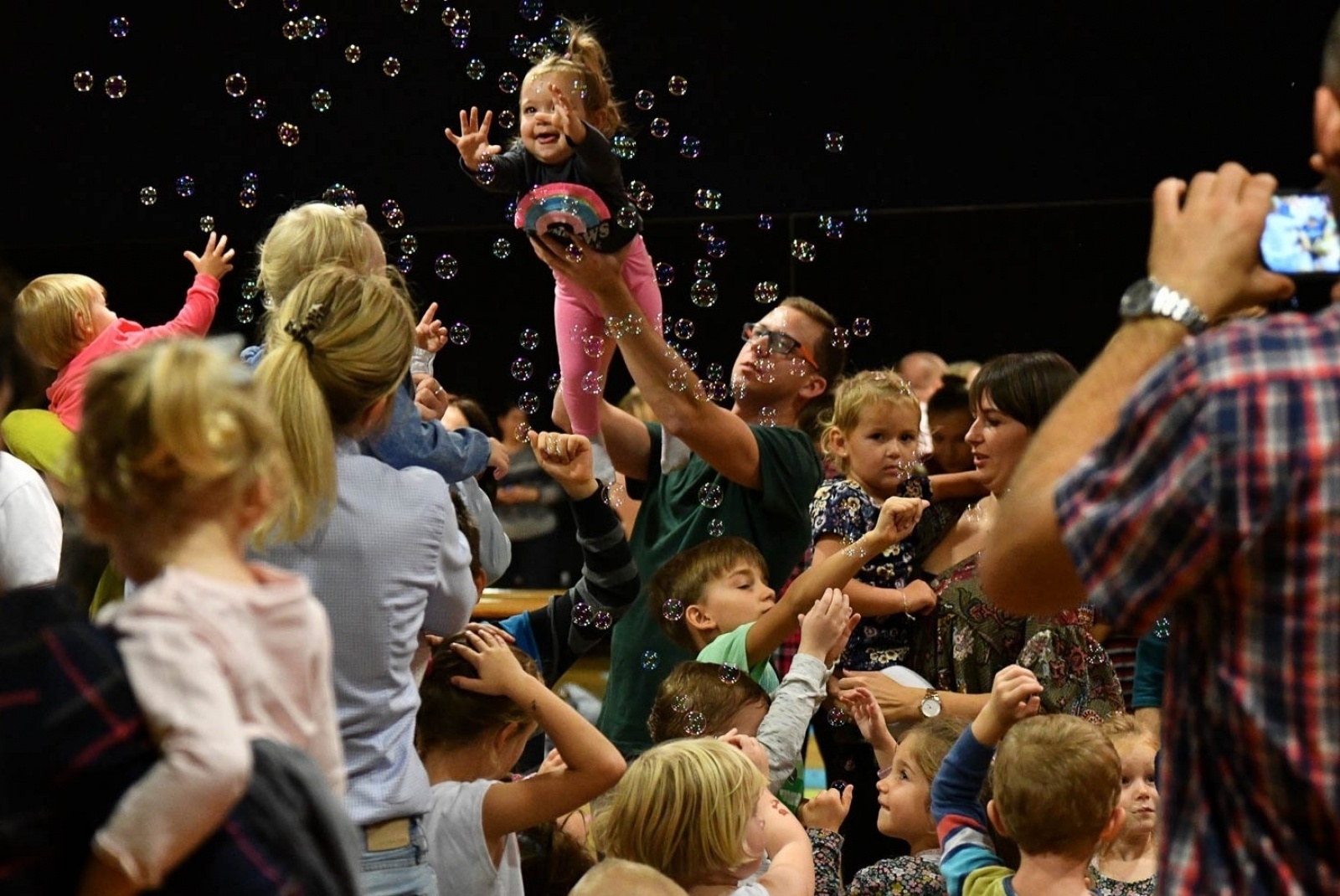 Zdjęcie w galerii na portalu naszraciborz.pl: Polskie melodie ludowe, czyli kolejna edycja Maluchów w krainie dźwięku wiadomości z regionu