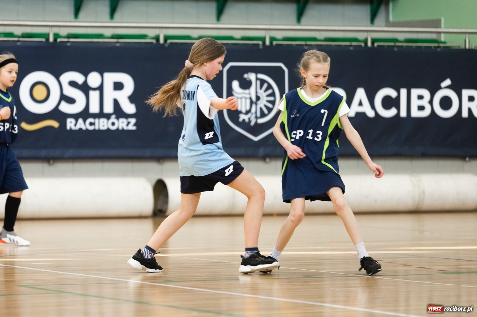 Zdjęcie w galerii na portalu naszraciborz.pl: Czwartkowa piłkarska rywalizacja w hali przy Łąkowej [FOTO] wiadomości z regionu