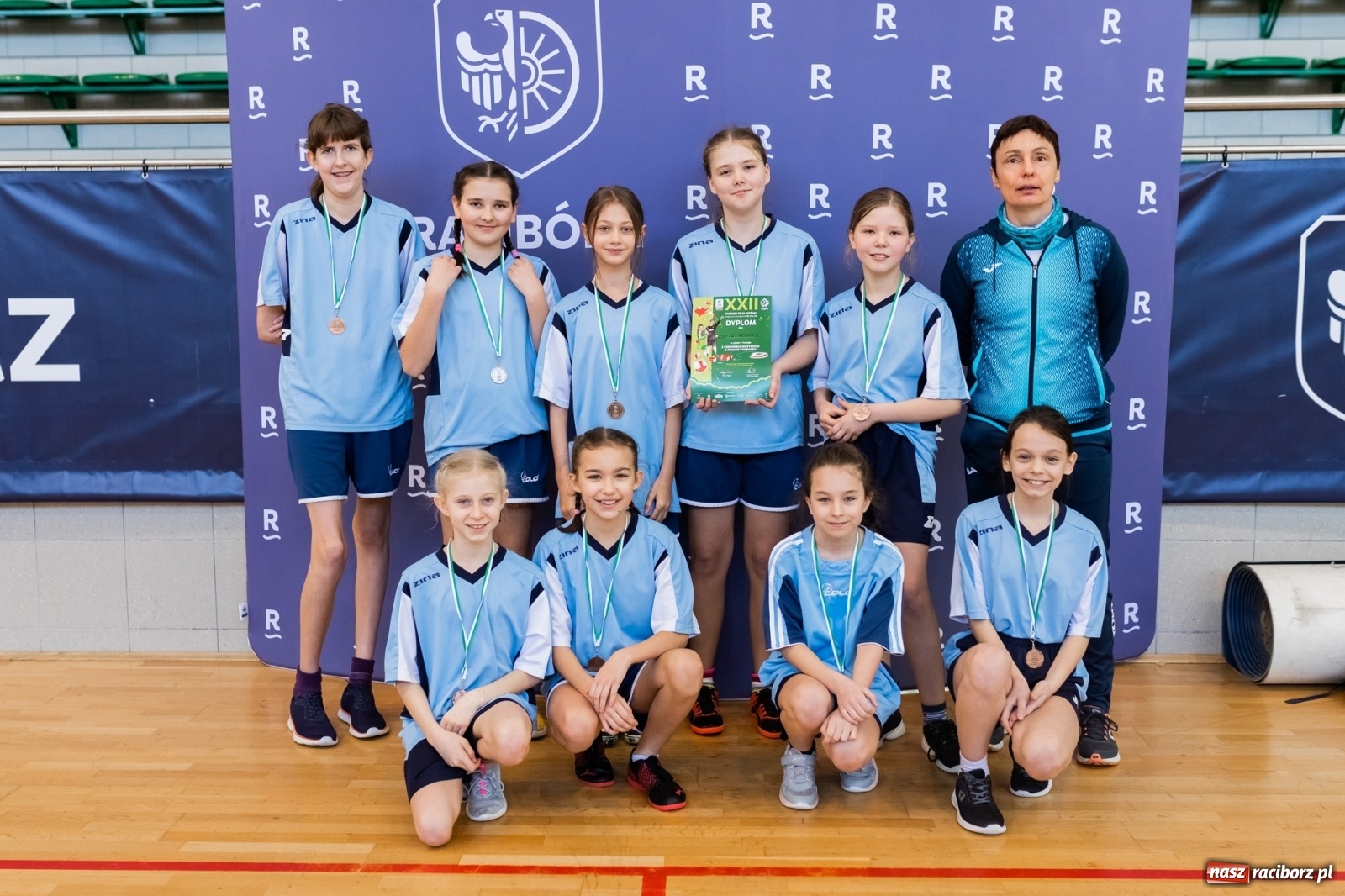 Zdjęcie w galerii na portalu naszraciborz.pl: Czwartkowa piłkarska rywalizacja w hali przy Łąkowej [FOTO] wiadomości z regionu