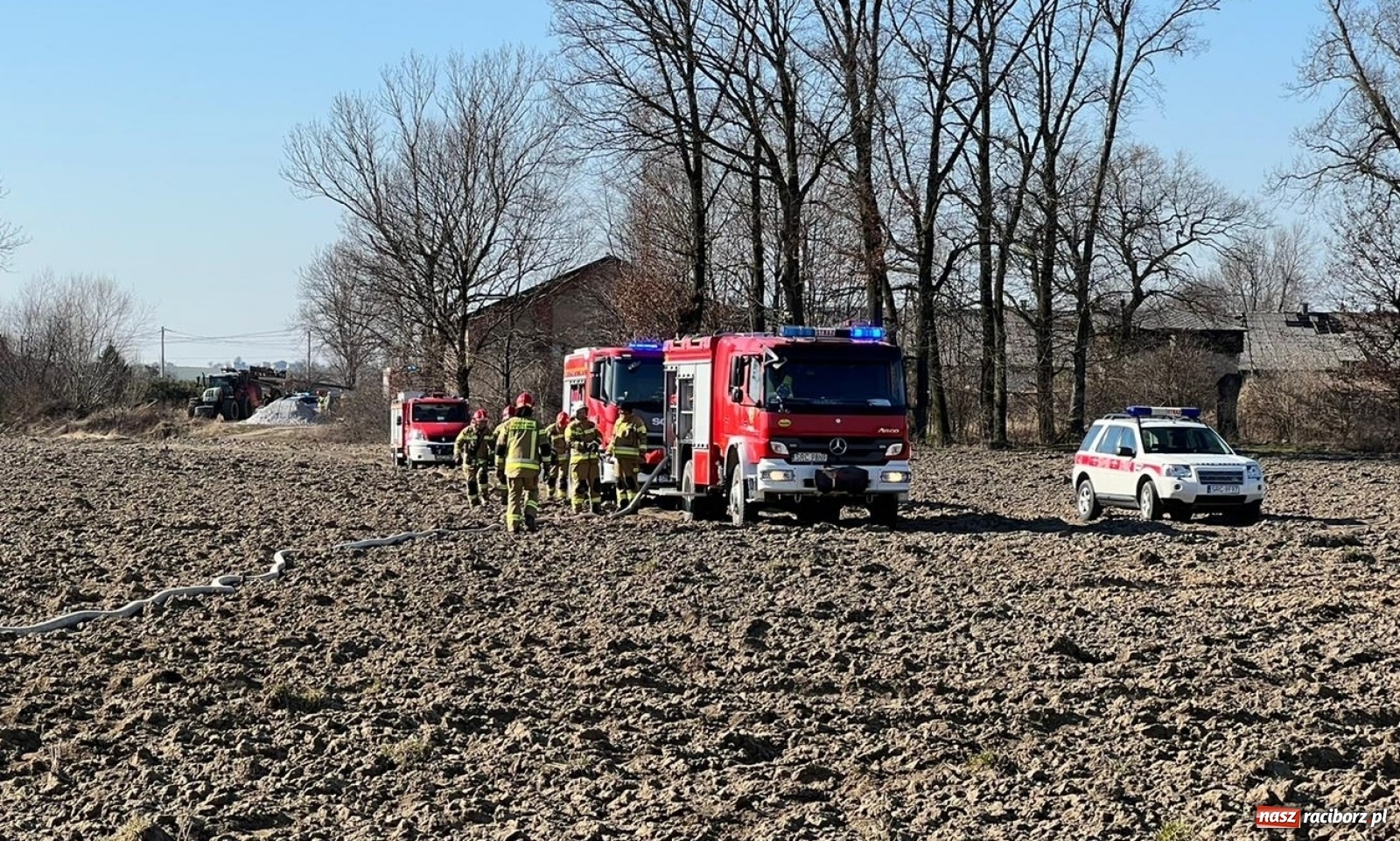 Zdjęcie w galerii na portalu naszraciborz.pl: Wypadek awionetki pod Raciborzem [FOTO i WIDEO] wiadomości z regionu