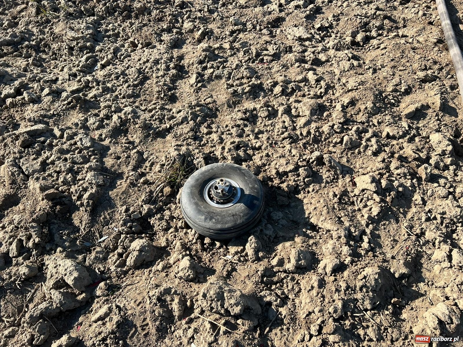 Zdjęcie w galerii na portalu naszraciborz.pl: Wypadek awionetki pod Raciborzem [FOTO i WIDEO] wiadomości z regionu