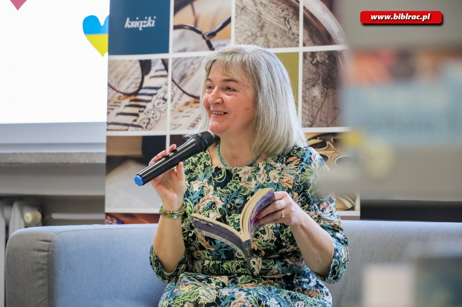 Zdjęcie w galerii na portalu naszraciborz.pl: Gabriela Anna Kańtor gościem Dnia Kobiet z Książką wiadomości z regionu