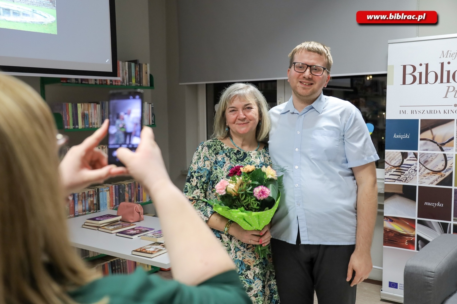 Zdjęcie w galerii na portalu naszraciborz.pl: Gabriela Anna Kańtor gościem Dnia Kobiet z Książką wiadomości z regionu