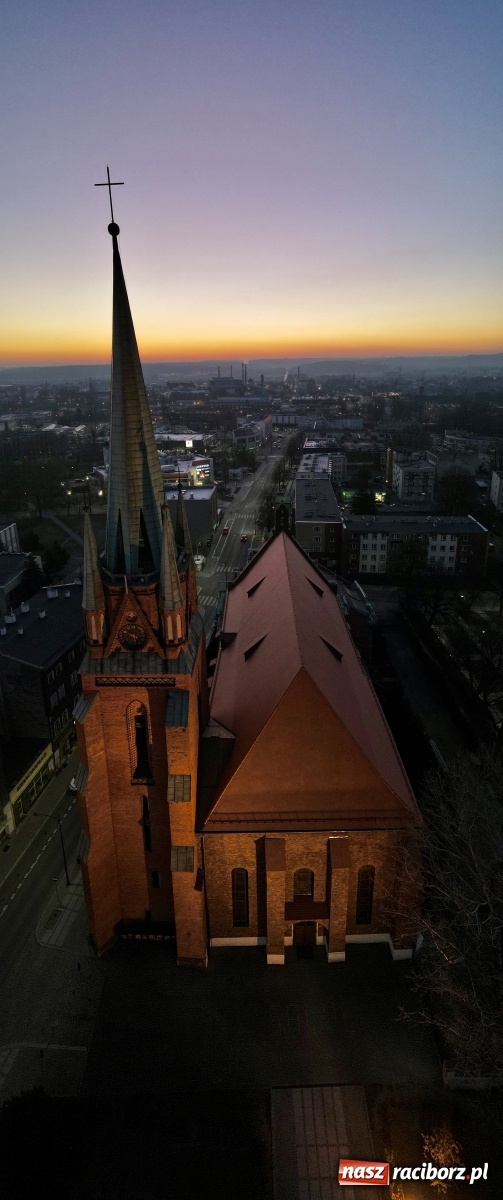 Zdjęcie w galerii na portalu naszraciborz.pl: Racibórz - miasto u progu wiosny okiem drona wiadomości z regionu