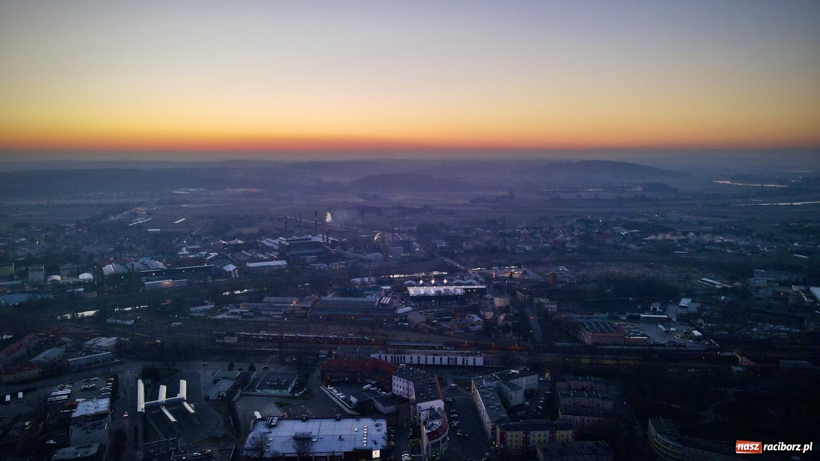 Zdjęcie w galerii na portalu naszraciborz.pl: Racibórz - miasto u progu wiosny okiem drona wiadomości z regionu