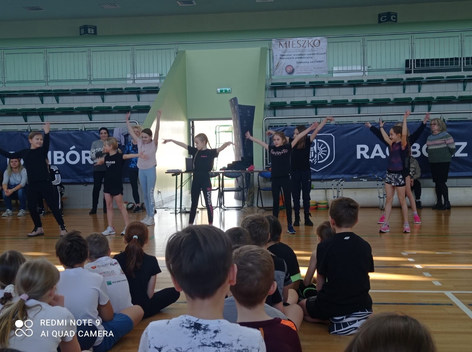 Zdjęcie w galerii na portalu naszraciborz.pl: Gotowi na sport? - happening w arenie przy Łąkowej wiadomości z regionu