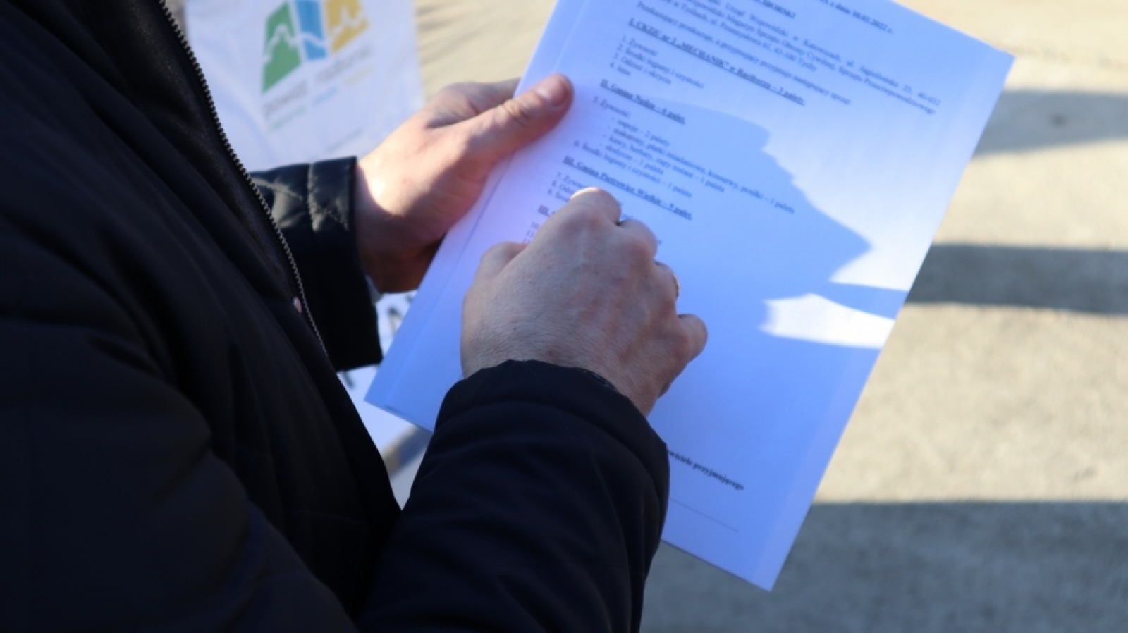 Zdjęcie w galerii na portalu naszraciborz.pl: Nadzwyczajna sesja Rady Powiatu Raciborskiego i transport darów na Ukrainę wiadomości z regionu