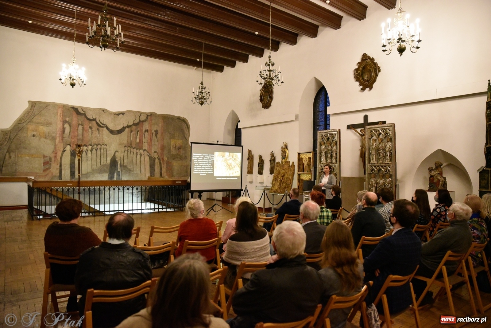 Zdjęcie w galerii na portalu naszraciborz.pl: Kafle raciborskie, czyli o historii ogrzewania w raciborskim Muzeum wiadomości z regionu