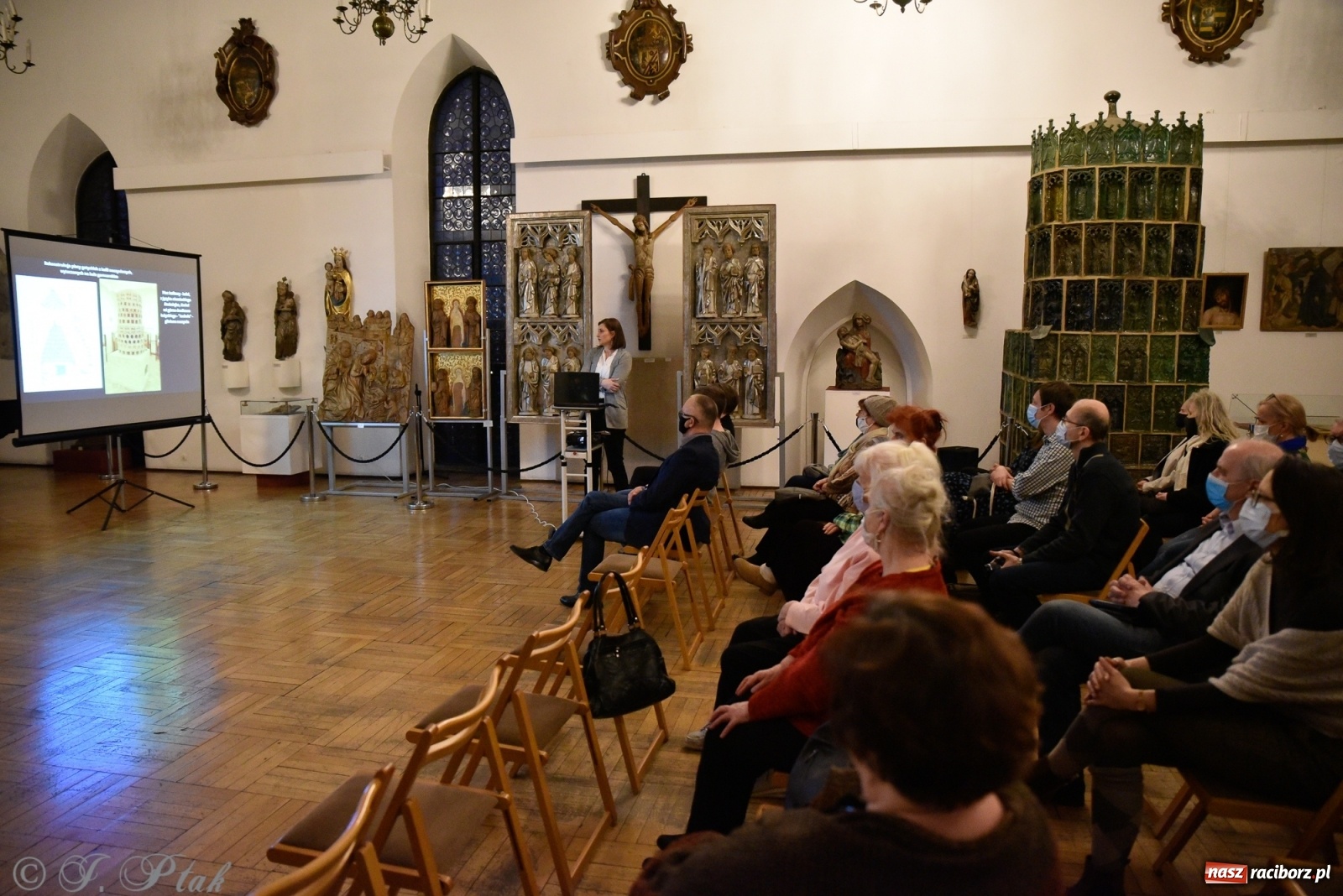 Zdjęcie w galerii na portalu naszraciborz.pl: Kafle raciborskie, czyli o historii ogrzewania w raciborskim Muzeum wiadomości z regionu